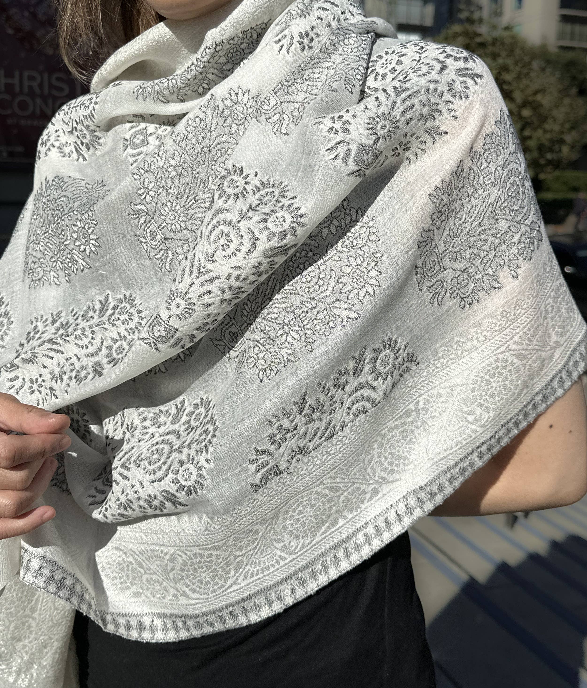 Illusion Super-Fine Genuine Cashmere Shawl