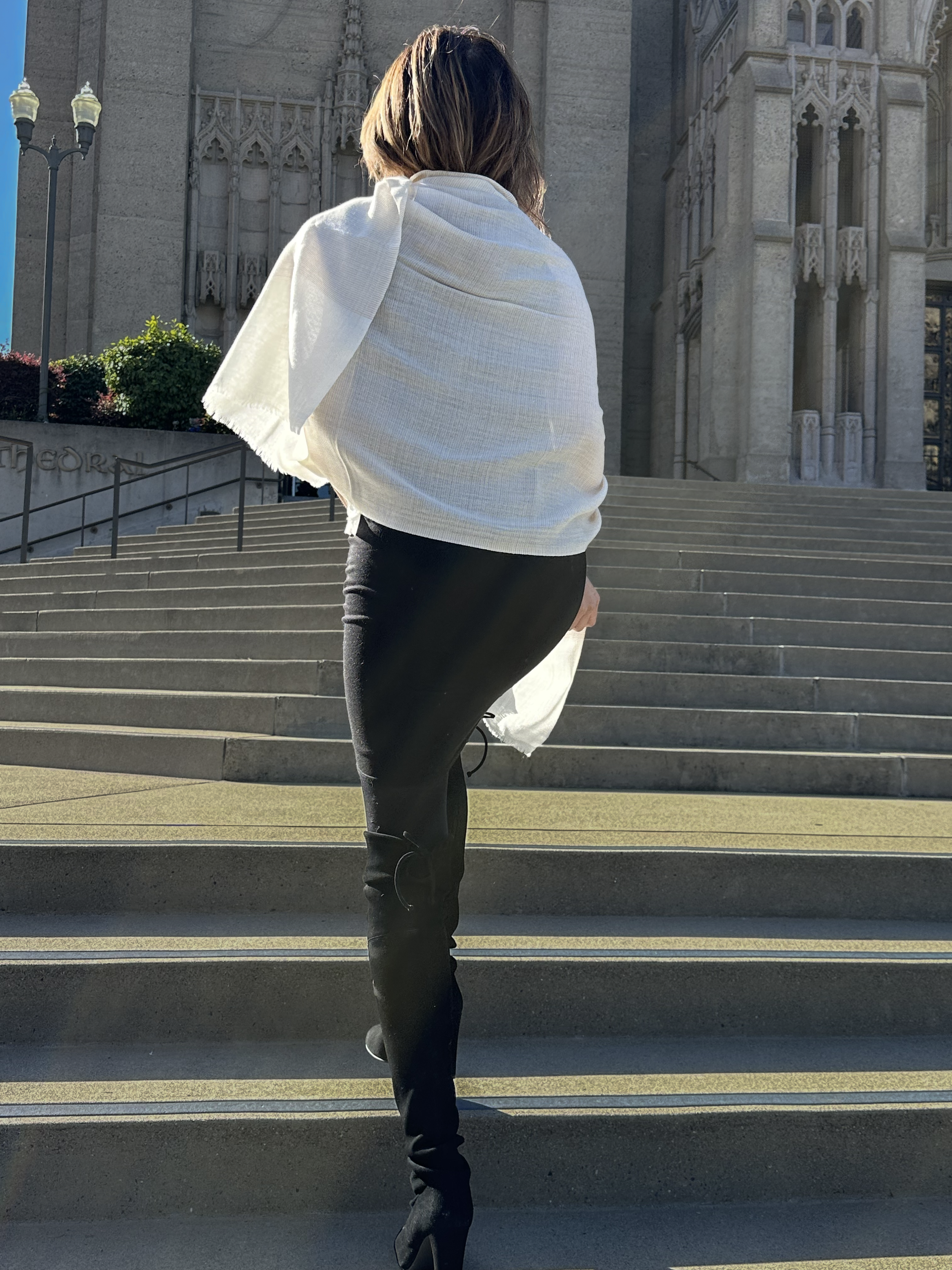 Cross-Weave Super-Fine Genuine Cashmere Blend Shawl