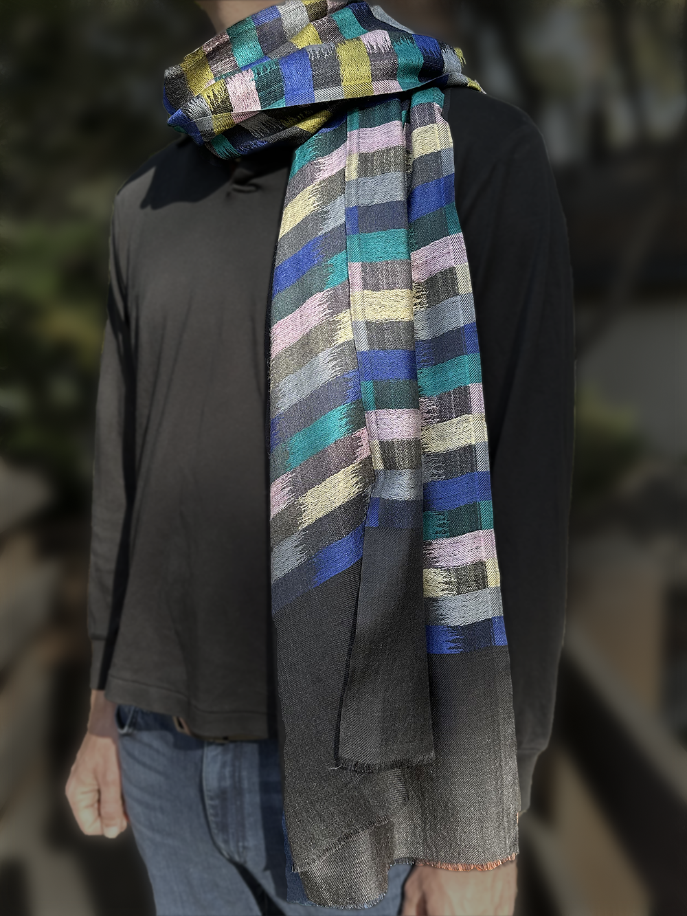 Super-Fine Genuine Cashmere Scarf with Charcoal Pattern