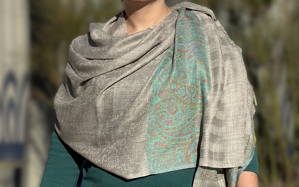 Super-Fine Genuine Cashmere Shawl with Paisley Edges