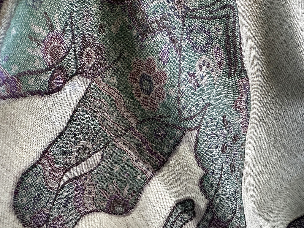 Ganesha Double-faced Super-Fine Genuine Cashmere Scarf