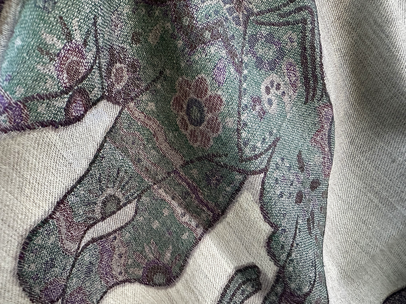 Ganesha Double-faced Super-Fine Genuine Cashmere Scarf
