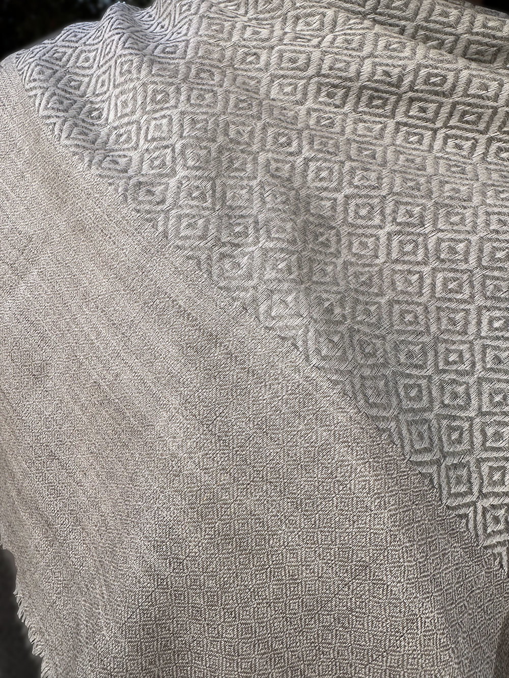 Super-Fine Genuine Cashmere Blend Diamond Weave Scarf