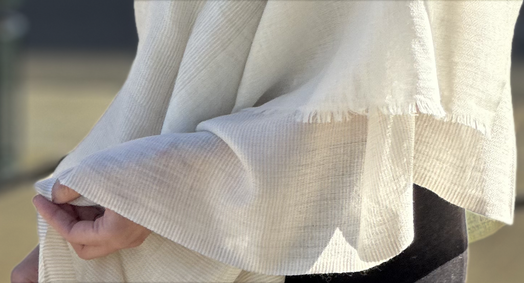 Cross-Weave Super-Fine Genuine Cashmere Blend Shawl