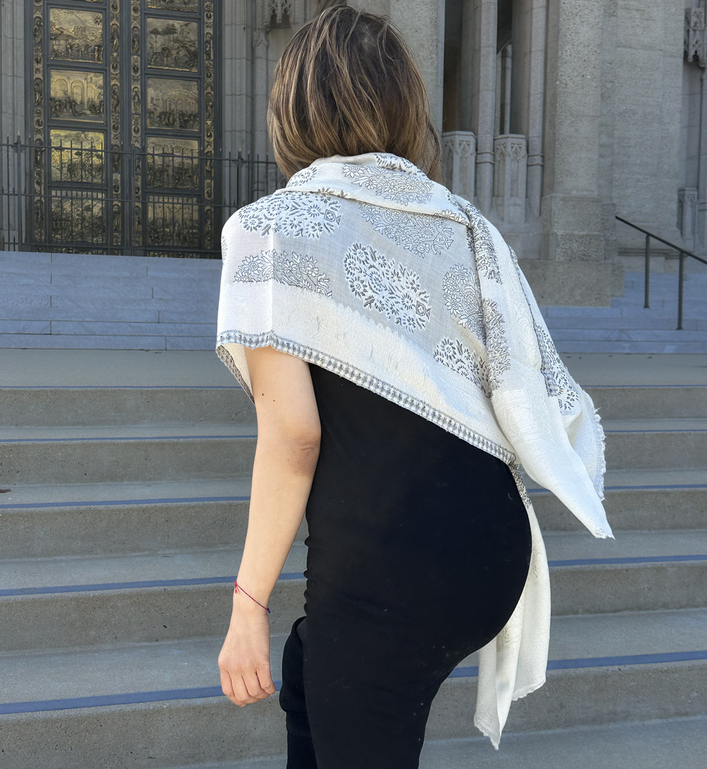 Illusion Super-Fine Genuine Cashmere Shawl