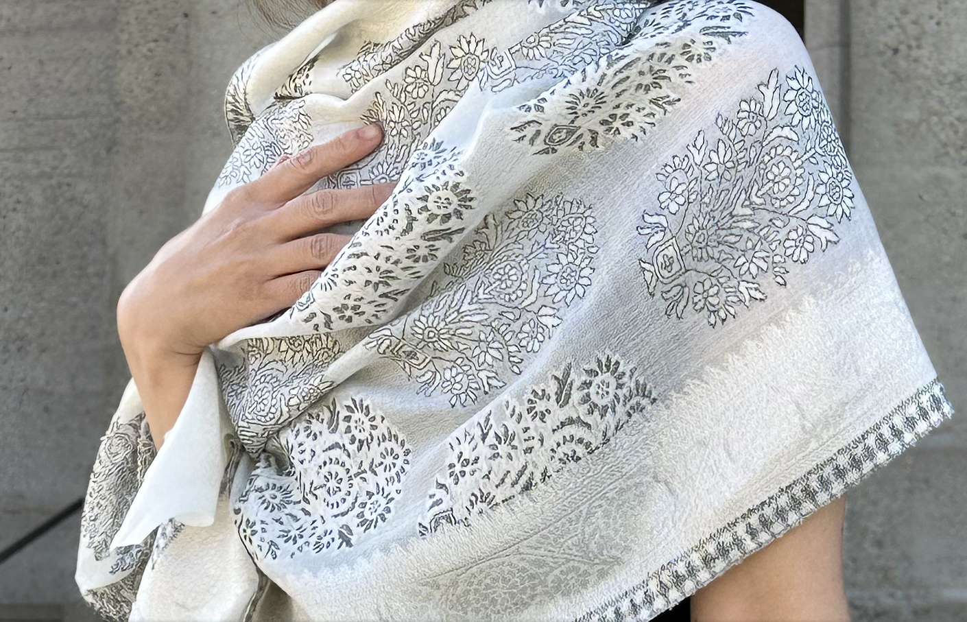 Illusion Super-Fine Genuine Cashmere Shawl